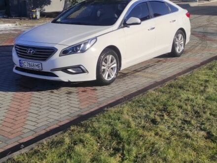 Белый Хендай Соната, объемом двигателя 2 л и пробегом 84 тыс. км за 10000 $, фото 1 на Automoto.ua