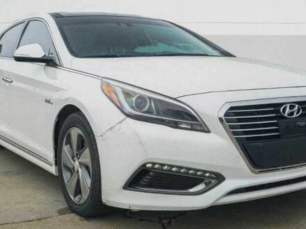 Білий Хендай Соната, об'ємом двигуна 2 л та пробігом 99 тис. км за 7500 $, фото 1 на Automoto.ua