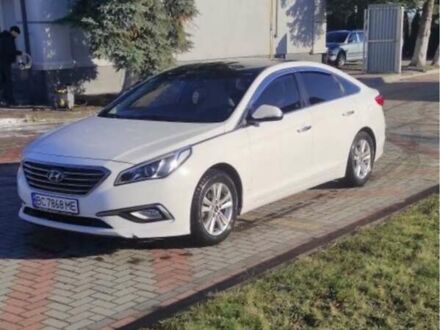 Хендай Соната 2016 в Буске на Automoto.ua Белый Хендай Соната, объемом двигателя 2 л и пробегом 180 тыс. км за 10500 $, фото 1 на Automoto.ua