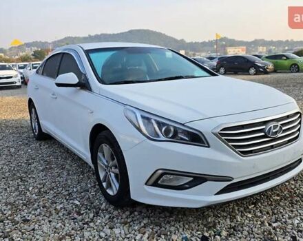 Белый Хендай Соната, объемом двигателя 2 л и пробегом 336 тыс. км за 9690 $, фото 1 на Automoto.ua