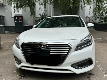 Білий Хендай Соната, об'ємом двигуна 2 л та пробігом 111 тис. км за 14994 $, фото 1 на Automoto.ua
