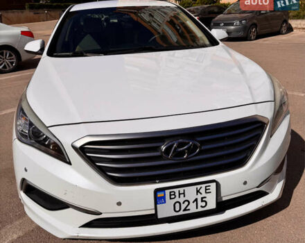 Білий Хендай Соната, об'ємом двигуна 2.36 л та пробігом 145 тис. км за 11000 $, фото 1 на Automoto.ua