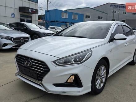 Белый Хендай Соната, объемом двигателя 0 л и пробегом 382 тыс. км за 11490 $, фото 1 на Automoto.ua