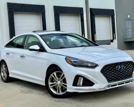 Белый Хендай Соната, объемом двигателя 2.4 л и пробегом 42 тыс. км за 3000 $, фото 1 на Automoto.ua