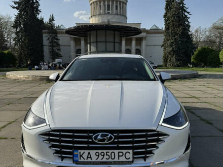 Хендай Соната 2021 в Киеве на Automoto.ua Белый Хендай Соната, объемом двигателя 2 л и пробегом 57 тыс. км за 21999 $, фото 1 на Automoto.ua