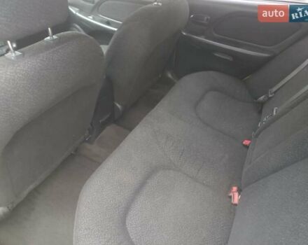 Бежевый Хендай Соната, объемом двигателя 2 л и пробегом 270 тыс. км за 1900 $, фото 2 на Automoto.ua