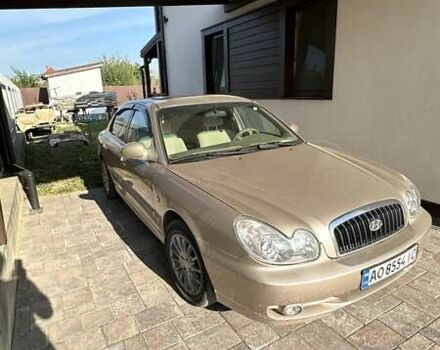 Бежевый Хендай Соната, объемом двигателя 2 л и пробегом 236 тыс. км за 4200 $, фото 6 на Automoto.ua