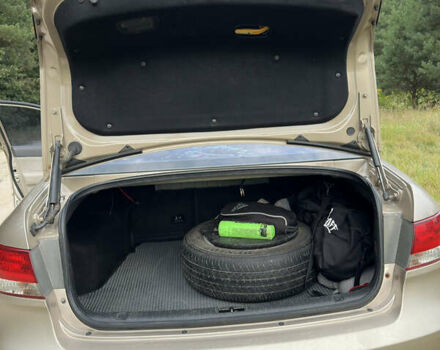 Бежевий Хендай Соната, об'ємом двигуна 2.36 л та пробігом 227 тис. км за 4700 $, фото 9 на Automoto.ua