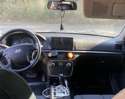 Хендай Соната 2006 у Краматорске на Automoto.ua Бежевий Хендай Соната, об'ємом двигуна 2.4 л та пробігом 200 тис. км за 5750 $, фото 4 на Automoto.ua