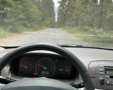 Бежевий Хендай Соната, об'ємом двигуна 2.36 л та пробігом 227 тис. км за 4700 $, фото 12 на Automoto.ua