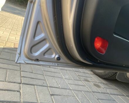 Хендай Соната 2006 у Краматорске на Automoto.ua Бежевий Хендай Соната, об'ємом двигуна 2.4 л та пробігом 200 тис. км за 5750 $, фото 6 на Automoto.ua