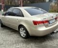 Бежевый Хендай Соната, объемом двигателя 2 л и пробегом 254 тыс. км за 5899 $, фото 3 на Automoto.ua