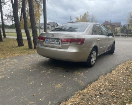 Бежевый Хендай Соната, объемом двигателя 2 л и пробегом 181 тыс. км за 4900 $, фото 6 на Automoto.ua