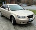 Бежевый Хендай Соната, объемом двигателя 2 л и пробегом 254 тыс. км за 5899 $, фото 1 на Automoto.ua