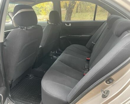 Бежевый Хендай Соната, объемом двигателя 2 л и пробегом 181 тыс. км за 4900 $, фото 13 на Automoto.ua