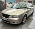 Бежевый Хендай Соната, объемом двигателя 2 л и пробегом 254 тыс. км за 5899 $, фото 1 на Automoto.ua