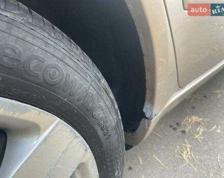 Бежевый Хендай Соната, объемом двигателя 2 л и пробегом 181 тыс. км за 4900 $, фото 6 на Automoto.ua