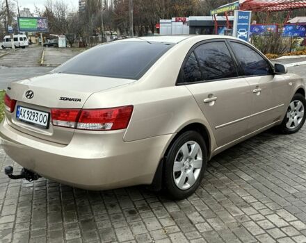 Бежевый Хендай Соната, объемом двигателя 2 л и пробегом 254 тыс. км за 5899 $, фото 6 на Automoto.ua