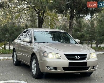 Бежевий Хендай Соната, об'ємом двигуна 2 л та пробігом 218 тис. км за 6300 $, фото 4 на Automoto.ua