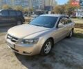 Бежевий Хендай Соната, об'ємом двигуна 2 л та пробігом 265 тис. км за 6700 $, фото 1 на Automoto.ua