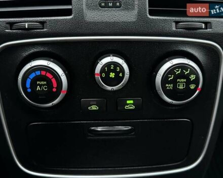 Бежевий Хендай Соната, об'ємом двигуна 2 л та пробігом 218 тис. км за 6300 $, фото 21 на Automoto.ua