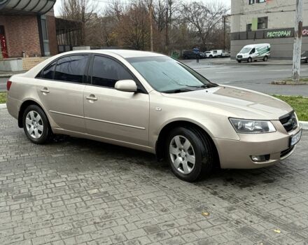 Бежевый Хендай Соната, объемом двигателя 2 л и пробегом 254 тыс. км за 5899 $, фото 9 на Automoto.ua