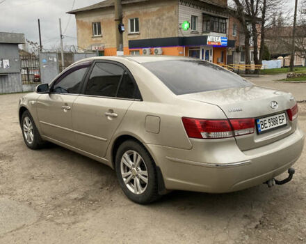 Бежевый Хендай Соната, объемом двигателя 2 л и пробегом 247 тыс. км за 7500 $, фото 2 на Automoto.ua