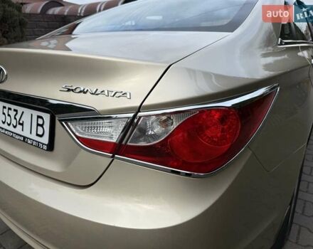 Бежевий Хендай Соната, об'ємом двигуна 2 л та пробігом 69 тис. км за 10750 $, фото 14 на Automoto.ua