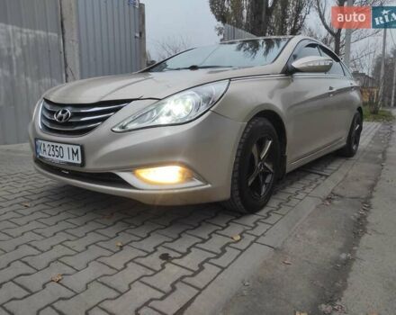 Бежевый Хендай Соната, объемом двигателя 2 л и пробегом 160 тыс. км за 5499 $, фото 17 на Automoto.ua