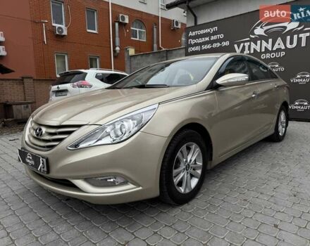 Бежевый Хендай Соната, объемом двигателя 2 л и пробегом 69 тыс. км за 10500 $, фото 4 на Automoto.ua