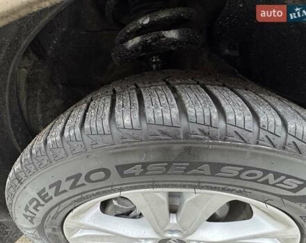 Бежевый Хендай Соната, объемом двигателя 2 л и пробегом 69 тыс. км за 10500 $, фото 18 на Automoto.ua