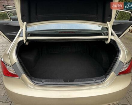 Бежевий Хендай Соната, об'ємом двигуна 2 л та пробігом 69 тис. км за 10750 $, фото 32 на Automoto.ua