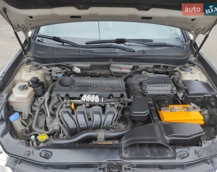 Бежевый Хендай Соната, объемом двигателя 2 л и пробегом 160 тыс. км за 5499 $, фото 30 на Automoto.ua