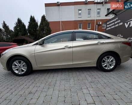 Бежевый Хендай Соната, объемом двигателя 2 л и пробегом 69 тыс. км за 10500 $, фото 9 на Automoto.ua