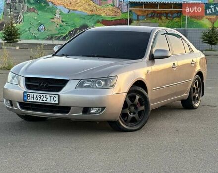 Бежевый Хендай Соната, объемом двигателя 2 л и пробегом 240 тыс. км за 6300 $, фото 1 на Automoto.ua