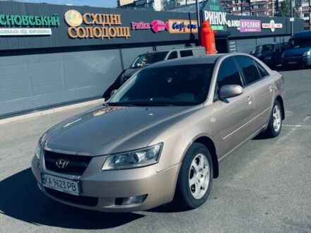 Бежевий Хендай Соната, об'ємом двигуна 2.4 л та пробігом 3 тис. км за 5000 $, фото 1 на Automoto.ua