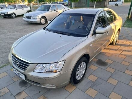 Хендай Соната 2007 в Буче на Automoto.ua Бежевый Хендай Соната, объемом двигателя 2.4 л и пробегом 170 тыс. км за 3000 $, фото 1 на Automoto.ua