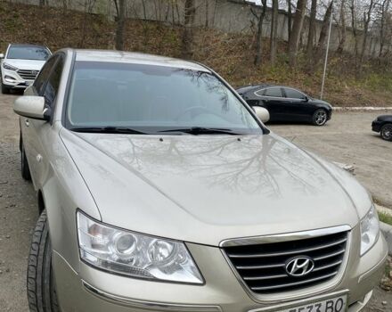 Бежевий Хендай Соната, об'ємом двигуна 2.4 л та пробігом 235 тис. км за 7000 $, фото 1 на Automoto.ua