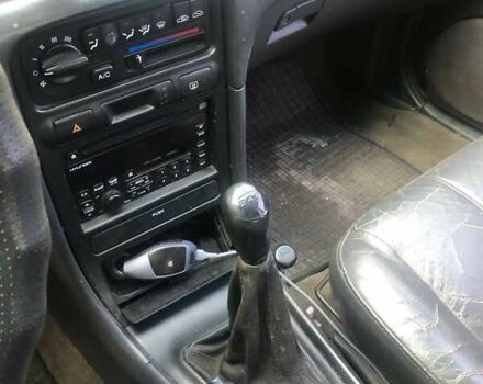 Чорний Хендай Соната, об'ємом двигуна 2 л та пробігом 400 тис. км за 2000 $, фото 13 на Automoto.ua