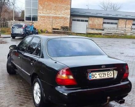 Черный Хендай Соната, объемом двигателя 2 л и пробегом 200 тыс. км за 1350 $, фото 5 на Automoto.ua