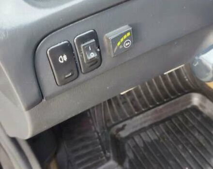 Черный Хендай Соната, объемом двигателя 2 л и пробегом 200 тыс. км за 1350 $, фото 14 на Automoto.ua