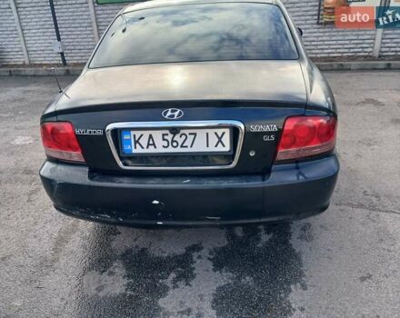 Черный Хендай Соната, объемом двигателя 2 л и пробегом 345 тыс. км за 2900 $, фото 7 на Automoto.ua