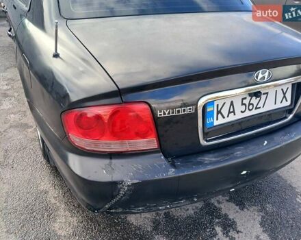 Черный Хендай Соната, объемом двигателя 2 л и пробегом 345 тыс. км за 2900 $, фото 5 на Automoto.ua