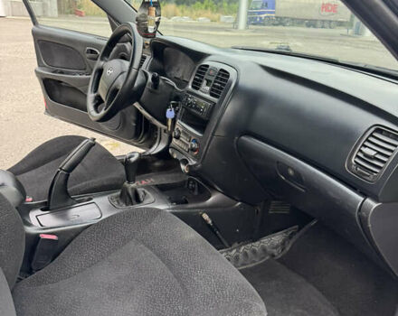 Черный Хендай Соната, объемом двигателя 2 л и пробегом 287 тыс. км за 2200 $, фото 14 на Automoto.ua