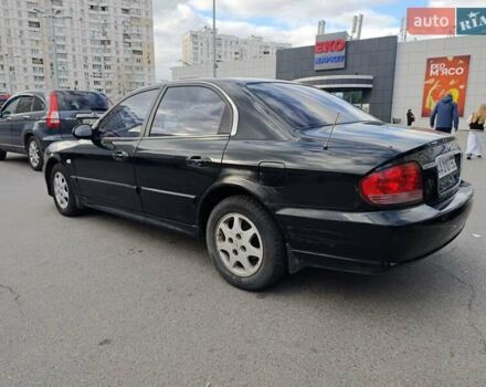 Черный Хендай Соната, объемом двигателя 2 л и пробегом 307 тыс. км за 2850 $, фото 3 на Automoto.ua