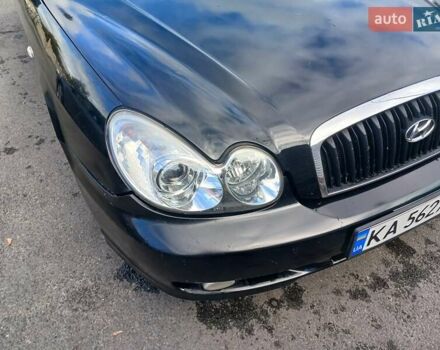 Черный Хендай Соната, объемом двигателя 2 л и пробегом 345 тыс. км за 2900 $, фото 12 на Automoto.ua
