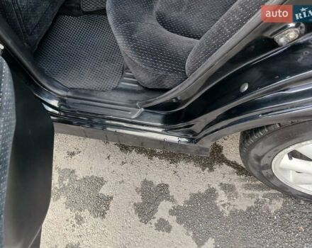 Черный Хендай Соната, объемом двигателя 2 л и пробегом 345 тыс. км за 2900 $, фото 19 на Automoto.ua