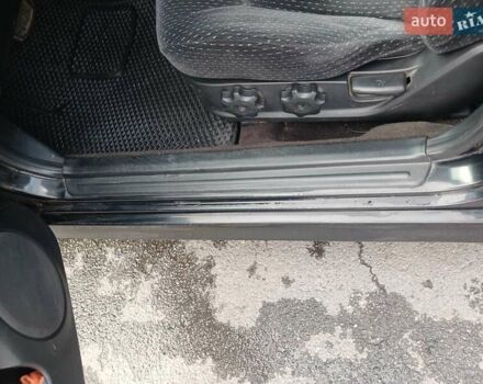 Черный Хендай Соната, объемом двигателя 2 л и пробегом 345 тыс. км за 2900 $, фото 16 на Automoto.ua