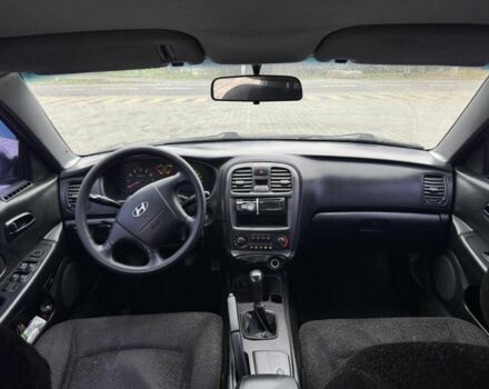 Черный Хендай Соната, объемом двигателя 2 л и пробегом 250 тыс. км за 2000 $, фото 6 на Automoto.ua