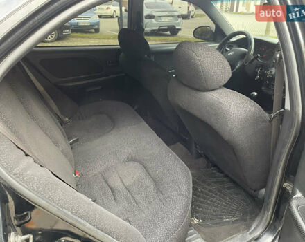 Хендай Соната 2004 в Львове на Automoto.ua Черный Хендай Соната, объемом двигателя 2 л и пробегом 220 тыс. км за 2900 $, фото 6 на Automoto.ua